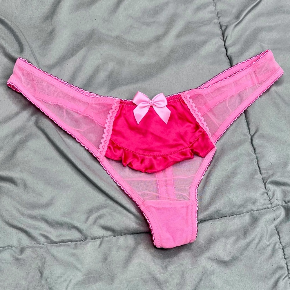 Rare NWT Victoria’s Secret Sexy Little Things Thong Panty